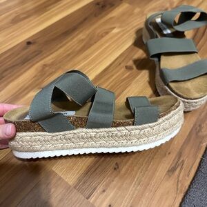 Women's Green Platform Sandals